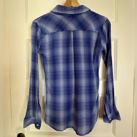 RAILS Blue Cotton Gauze Button Down Top - Picture 13 of 16
